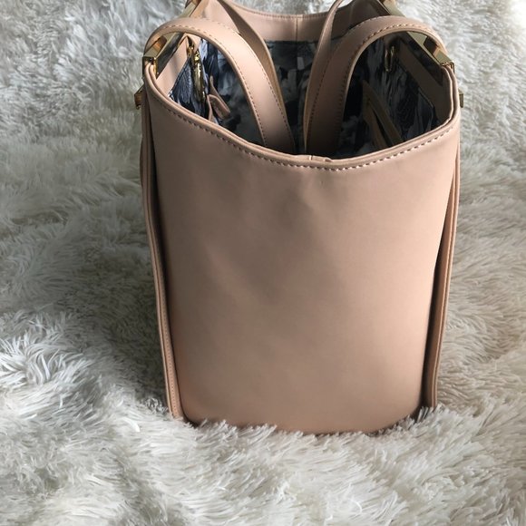 Ted Baker Nude Bag/Tote with Gold Hardware - Picture 4 of 11